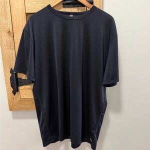 Vuori Performance Activewear - Mens XL